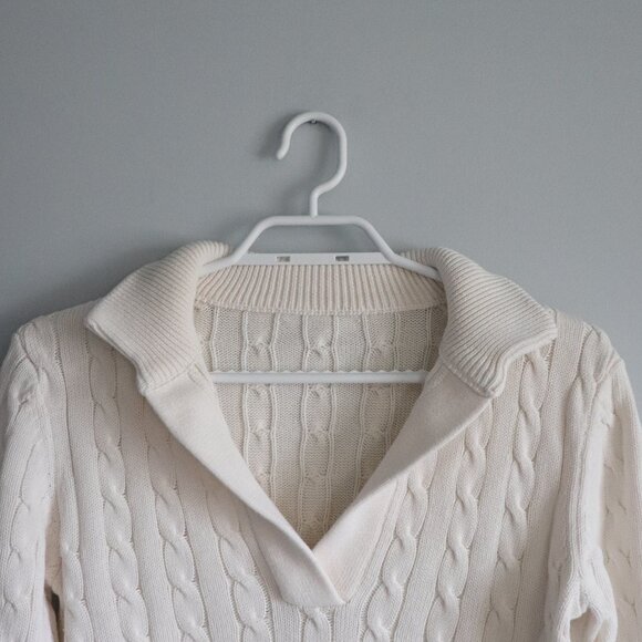 White Women's Cable Knit Collared V-Neck Ribbed Long Sleeve Pullover Sweater - Picture 4 of 11